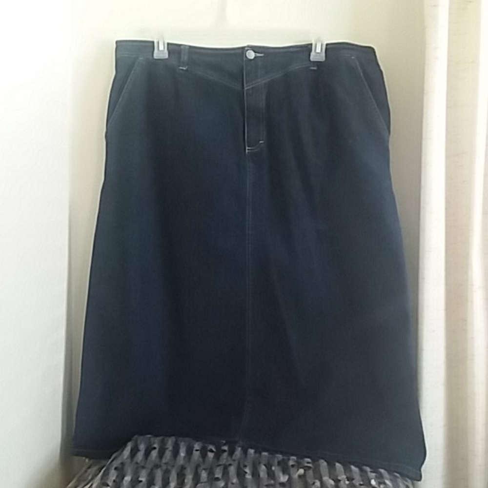 Gloria Vanderbilt jean skirt (#71)